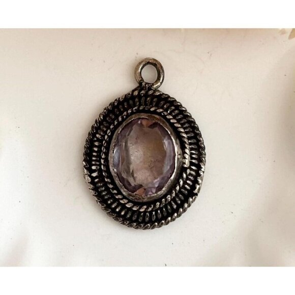 Jewelry - Amythest Rope Framed 925 Sterling Silver Figural Little Vintage Pendant | Charm